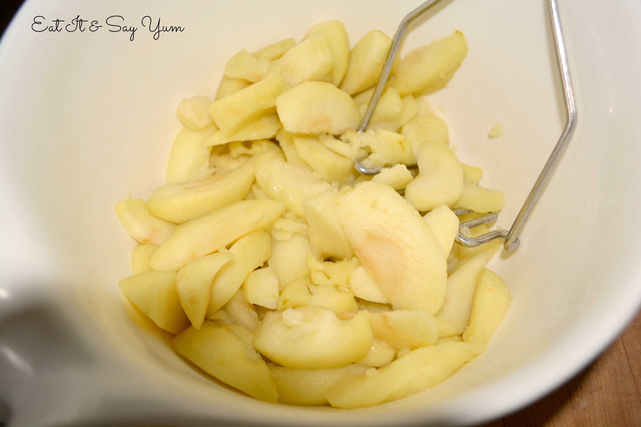mash apples for pie Eat It & Say Yum