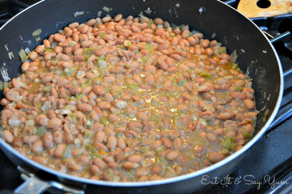 beans in a pot 343