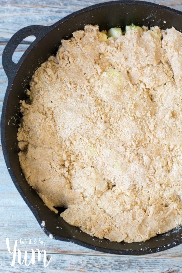 Apple Crisp with lots of crisp topping