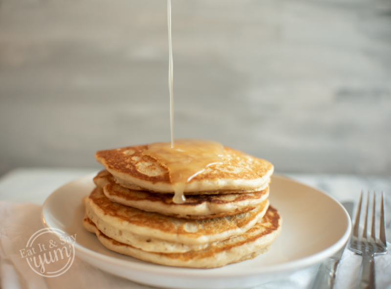 Blender Pancakes- quick and easy, with oats and cinnamon